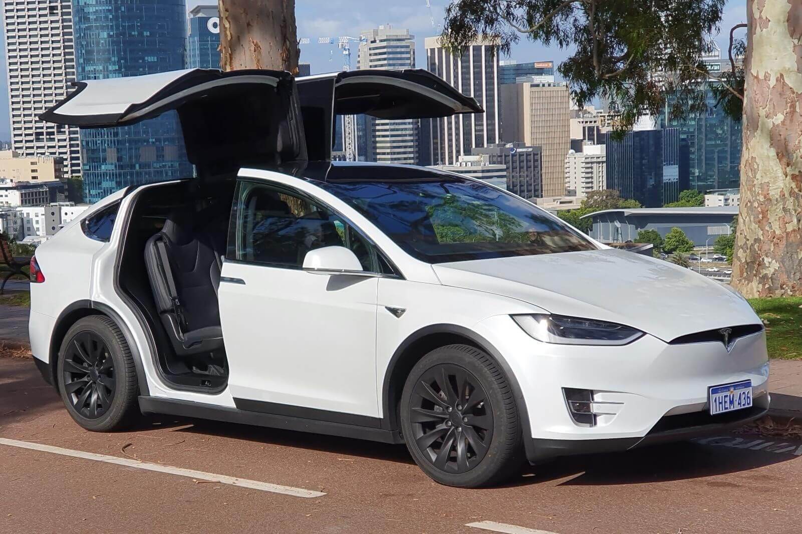 Car Hire in Nollamara Tesla Model X, 2017, 400kms range in Perth evee