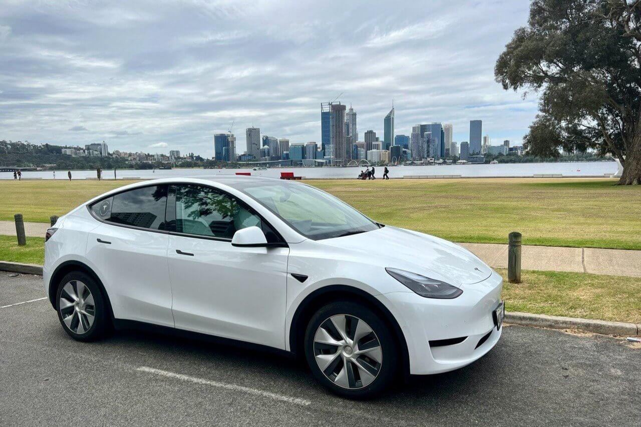 Car Hire in Perth Airport Tesla Model Y, 2022, 420kms range in Perth