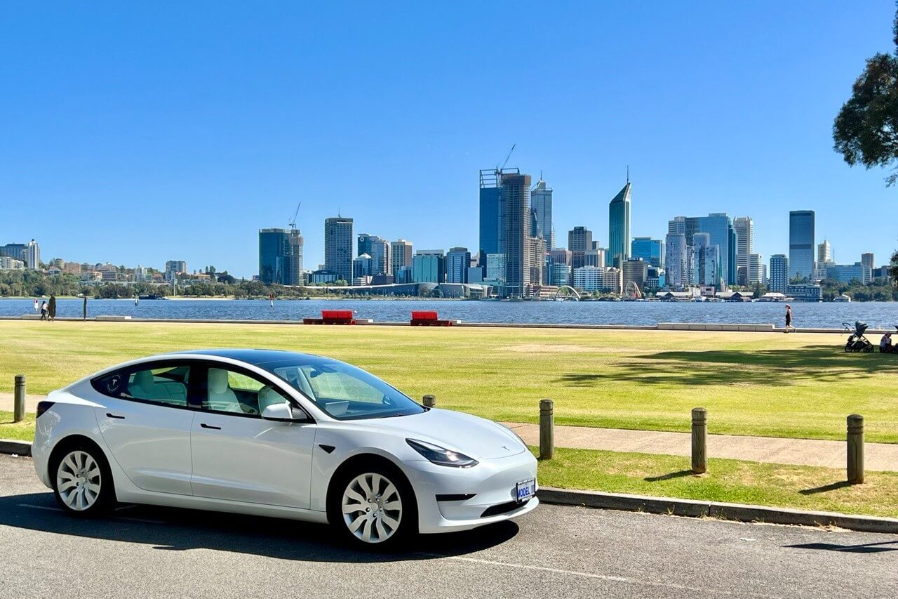 Car Hire in Perth Airport Tesla Model 3, 2021, 425kms range in Perth