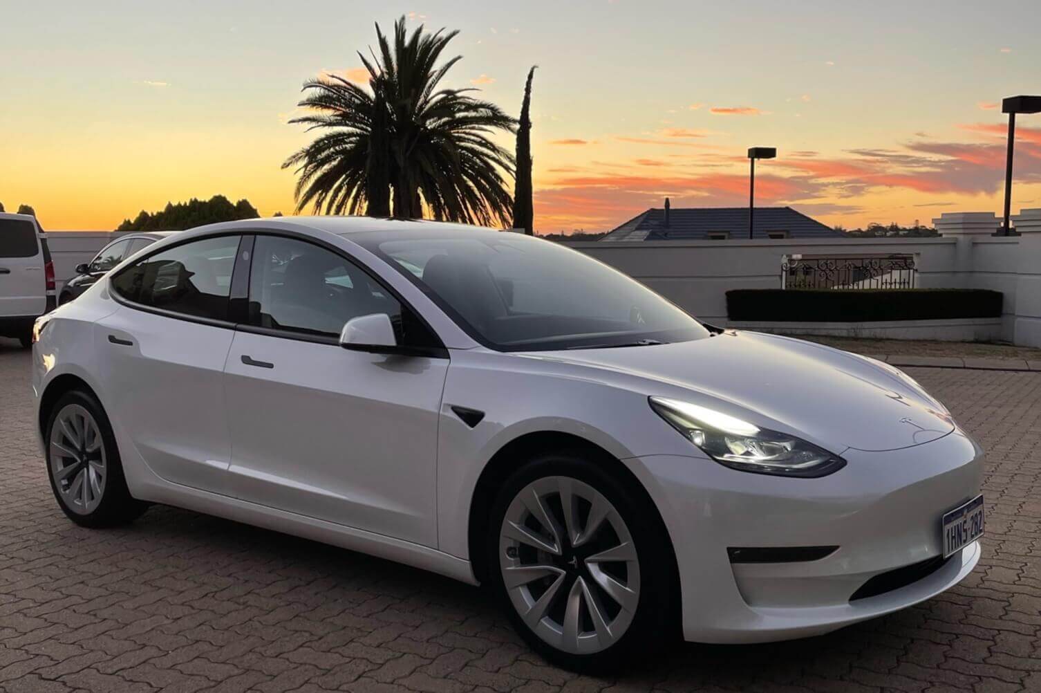 Car Hire in Ardross Tesla Model 3, 2022, 566kms range in Perth evee