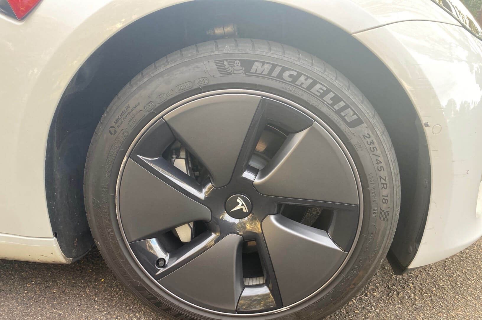 Car Hire in North Parramatta Tesla Model 3, 2023, 400kms range in